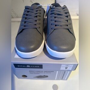 NIB Royal Class Dress Sneakers Mens Sz 9